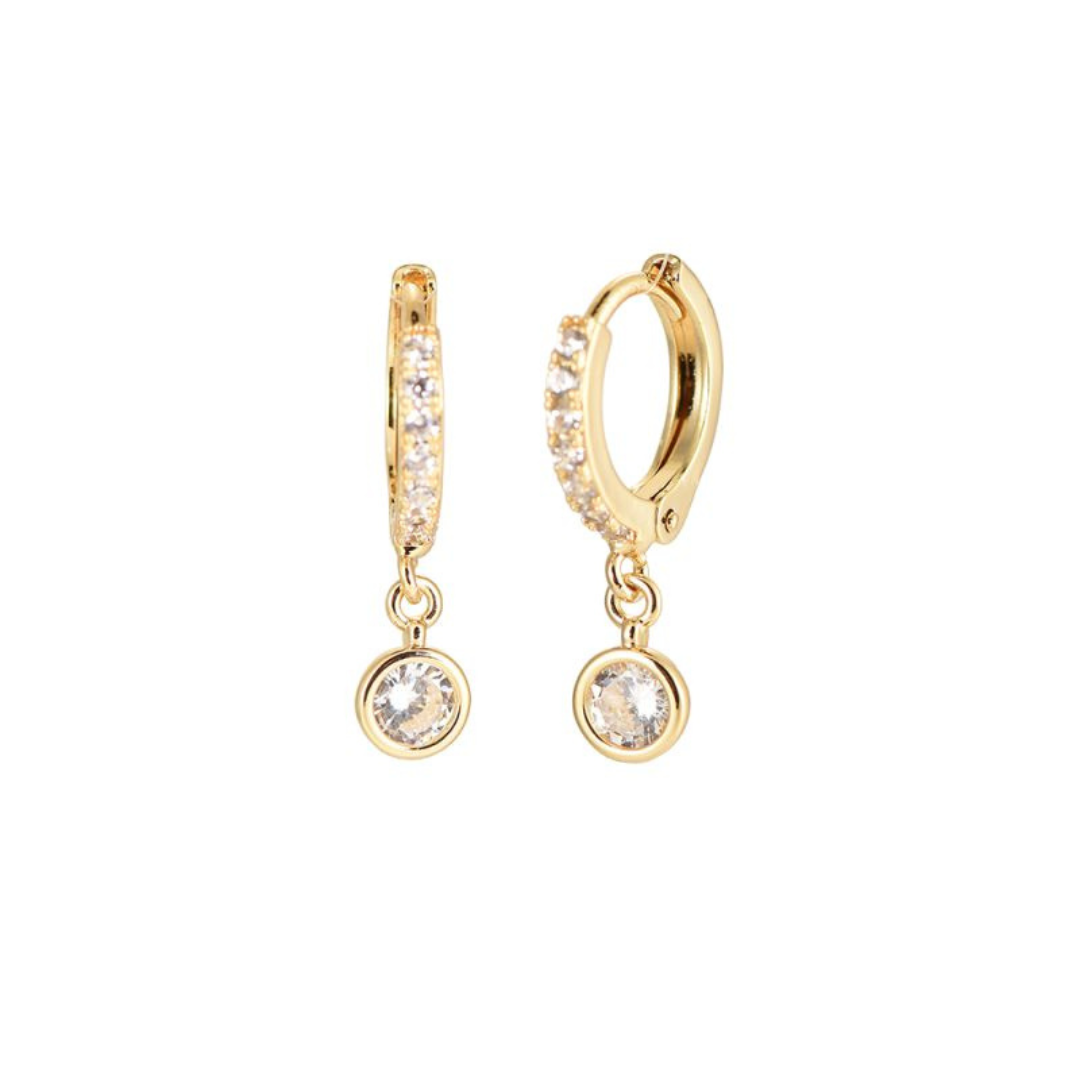 Earrings sparkling diamonds white