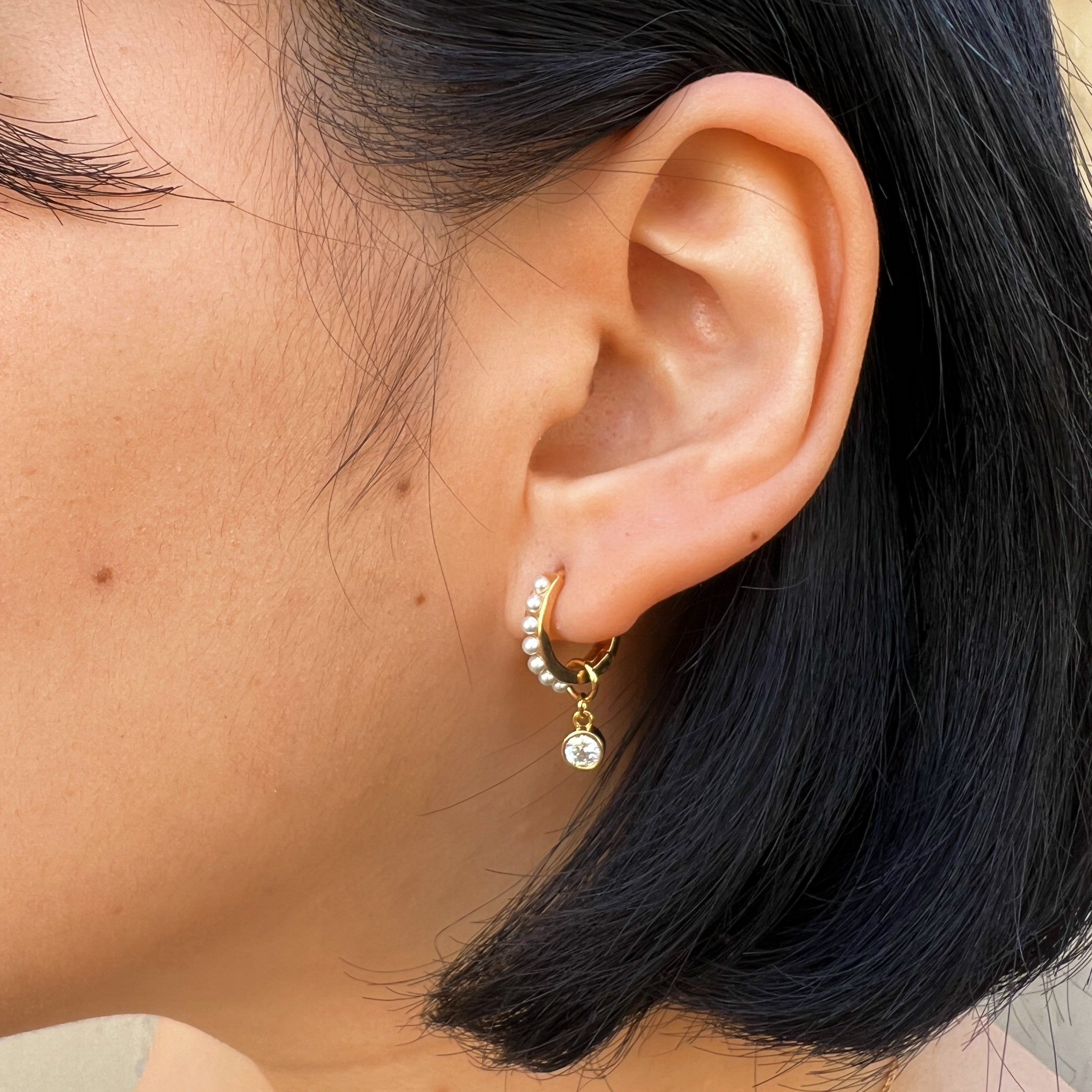 Earrings adelina white