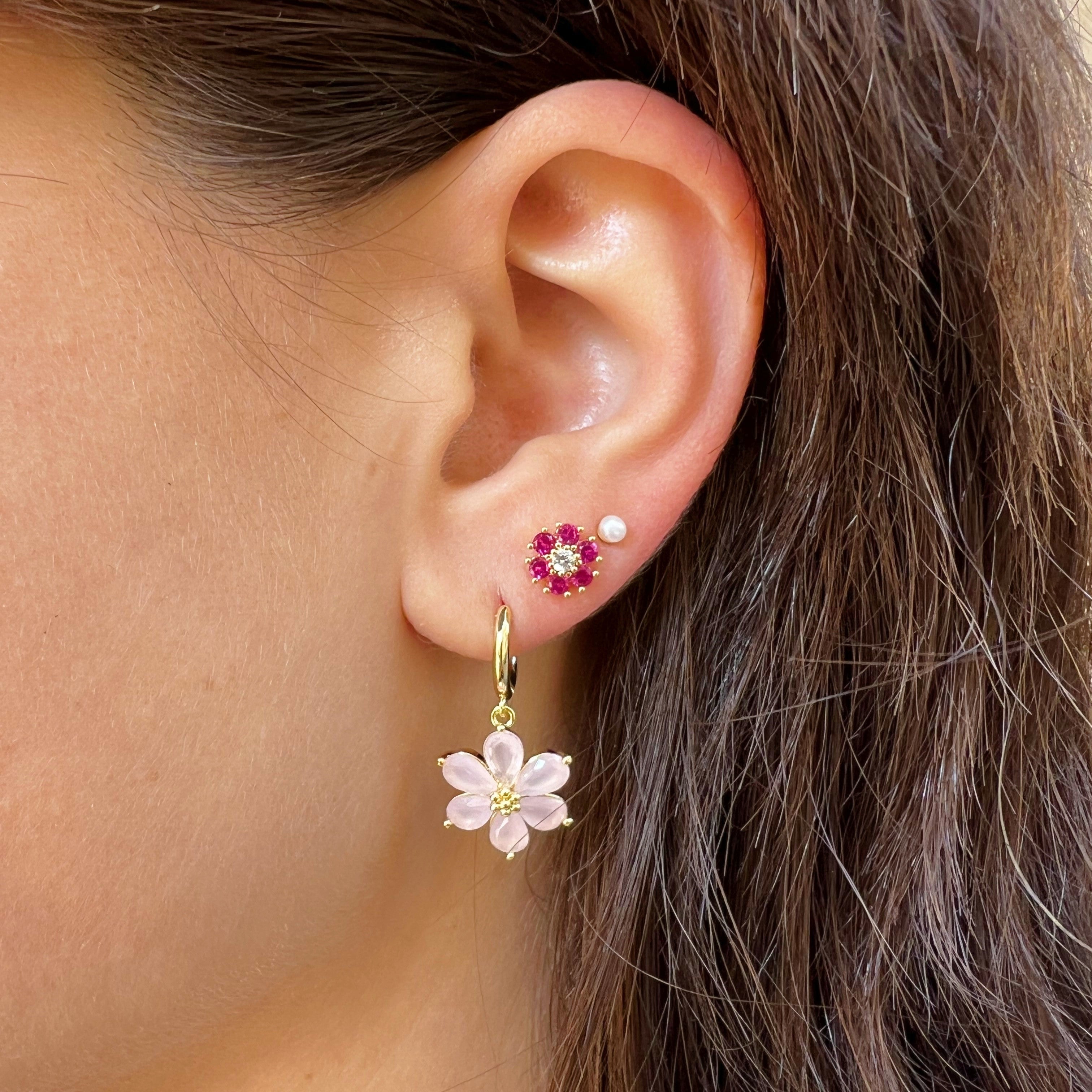 Earrings shining flower pink